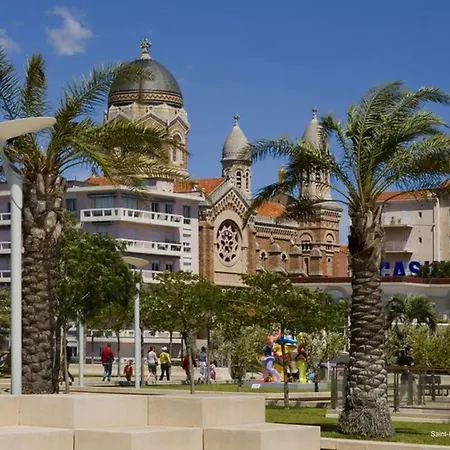 Climatise Avec Terrasse Et Garage - 4 Couchages, St Raphael - Fr-1-226a-180 아파트