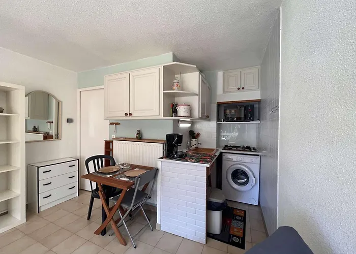 Climatise Avec Terrasse Et Garage - 4 Couchages, St Raphael - Fr-1-226a-180 아파트 Saint-Raphaël