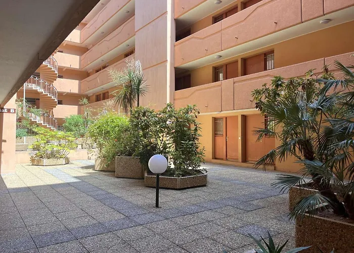 Apartment Climatise Avec Terrasse Et Garage - 4 Couchages, St Raphael - Fr-1-226a-180 Saint-Raphaël